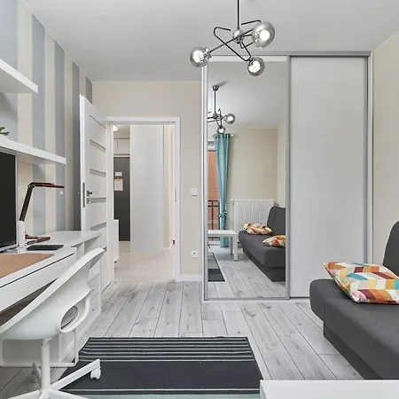 Tęczowa By Renters Apartament *