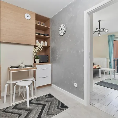 Tęczowa By Renters Apartament *